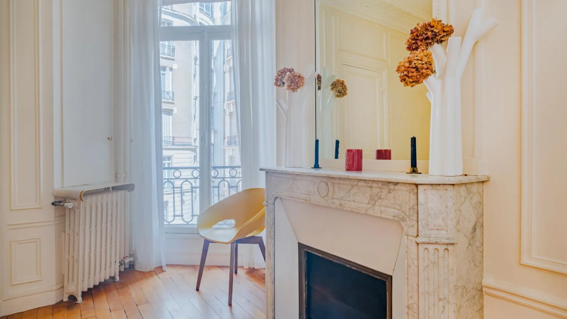 Prestigious Triangle D'or 2br Champs-elysee - Montaigne Lejlighed Paris